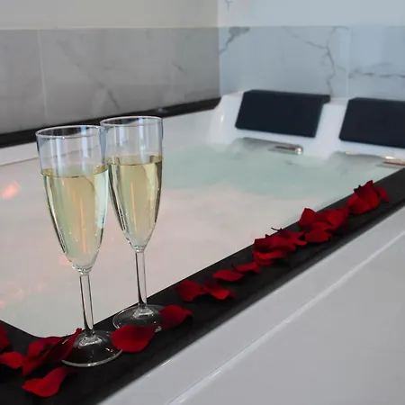 L'emeraude - Cocon Amoureux Balneo,clim,balcon Apartment
